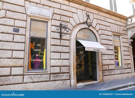 hermes via roma pomigliano|hermes italy locations.